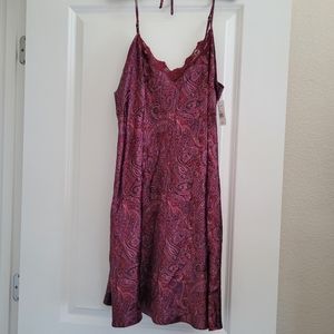 Women's paisley slip/nightgown XL NWT
